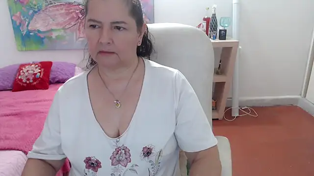 leonela_69's cam snapshot