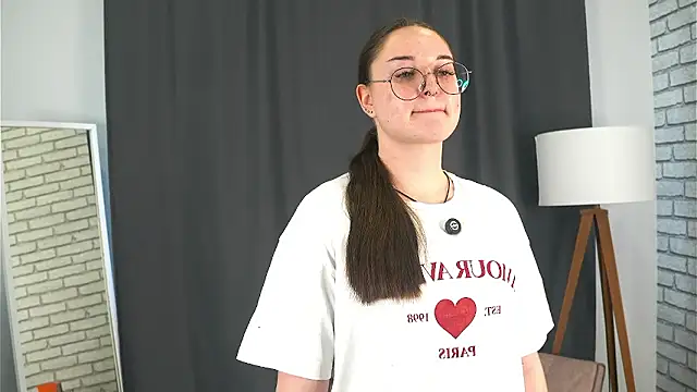 LisaSaas's cam snapshot