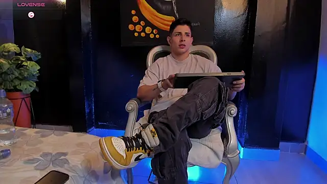 Johan_Williams_07 live sex cam