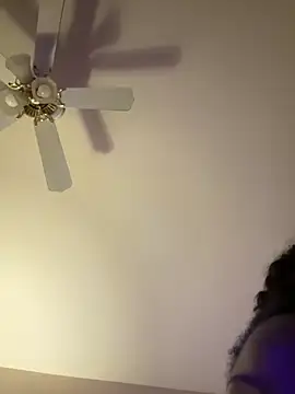 choclatepeaach's cam snapshot