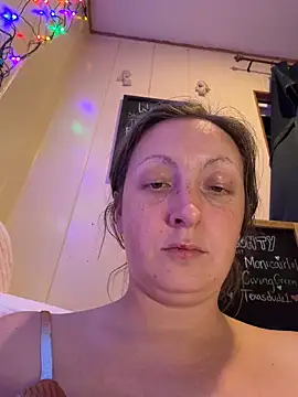 TheFishWife's cam snapshot