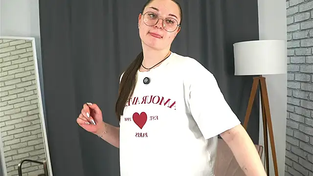 LisaSaas's cam snapshot