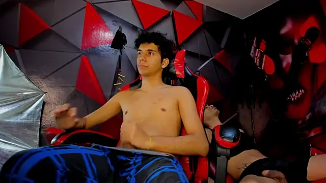 Hot_Boys_Without_Limits live sex cam