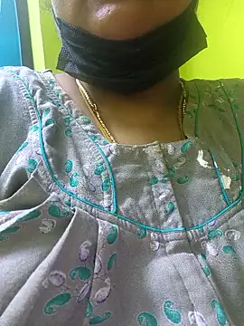 Villageanuty's cam snapshot