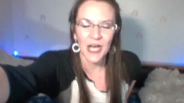 easy_briezy's cam snapshot