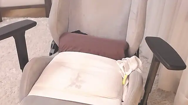 ms_Hot_milf's cam snapshot