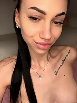 ilariea_girl live sex cam