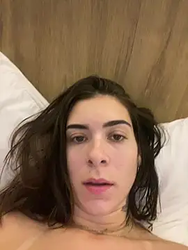 fer-nanda's cam snapshot