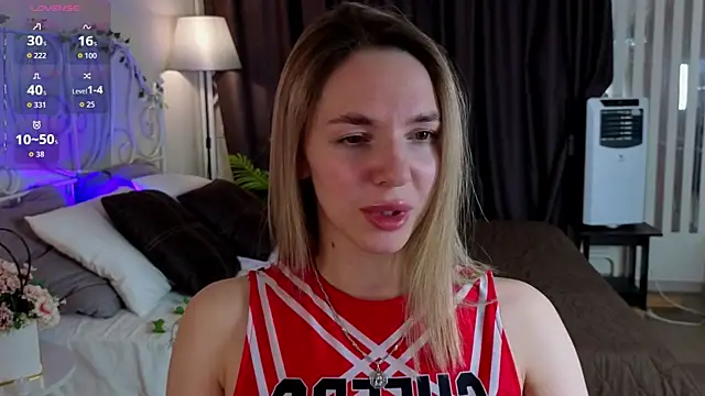 molly_crystal's cam snapshot