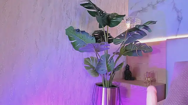 ValSmith_'s cam snapshot