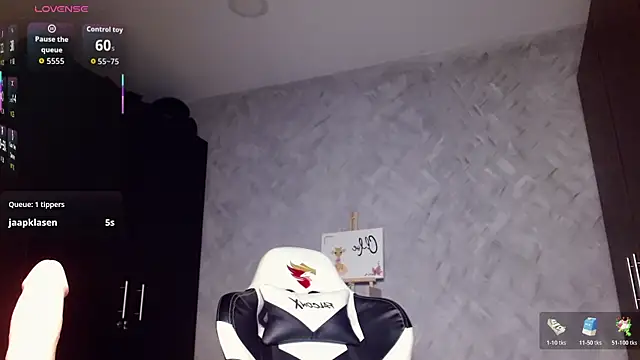 Roxxi_2110's cam snapshot