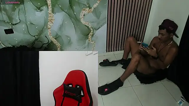 sexy_latinas_69's cam snapshot