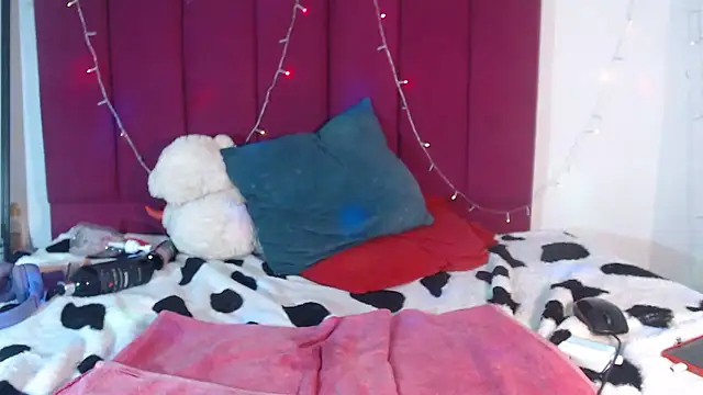 Tinyy_Star's cam snapshot