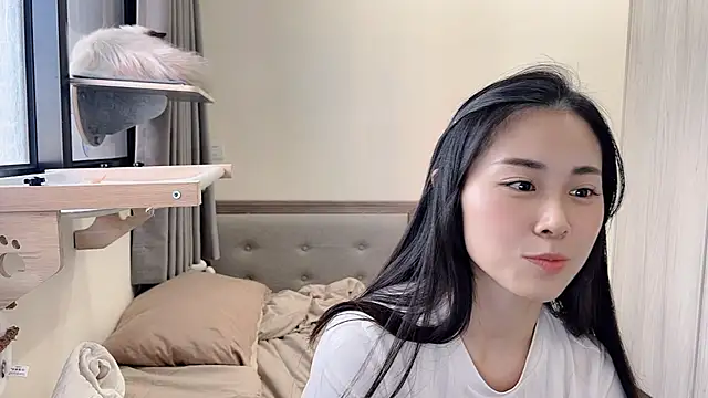 BabyOneDaily's cam snapshot