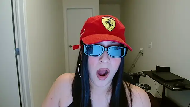 Sassy_Latina live sex cam