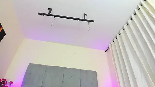 scarlet_hit live sex cam