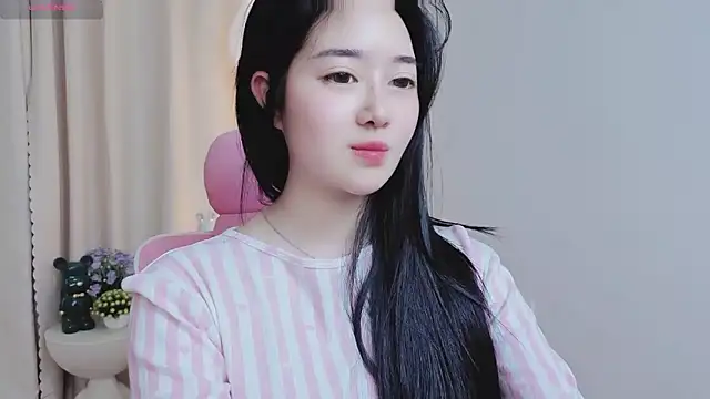 Miu-999 live sex cam