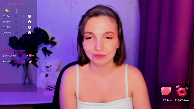 KindHazelHere_'s cam snapshot