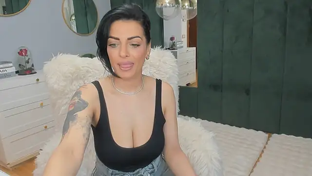 ElisaBaxter live sex cam