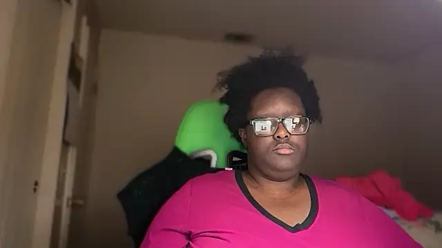 -Yagurlwest's cam snapshot