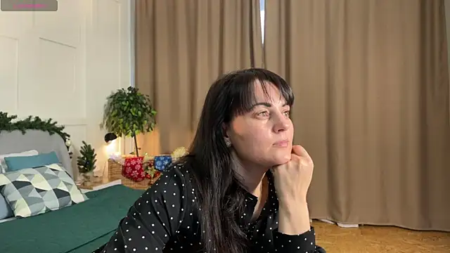 _SilkyShadow_'s cam snapshot