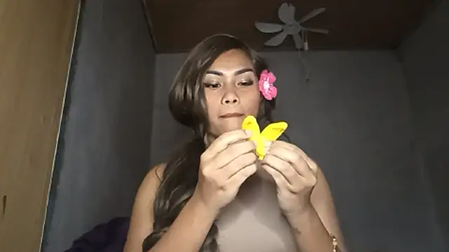 ChristianaShowell's cam snapshot