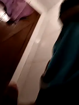 Lukasfd18 live sex cam