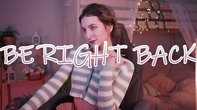 LuxRayi's cam snapshot