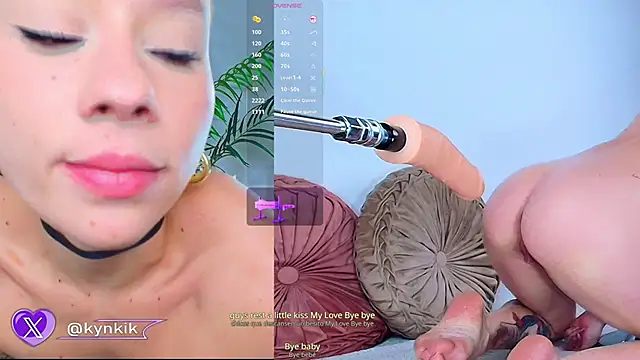 Kinky__Karo live sex cam