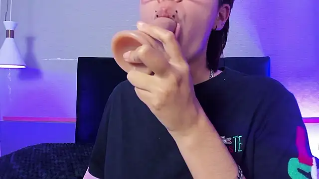 Tsuki_Maru live sex cam