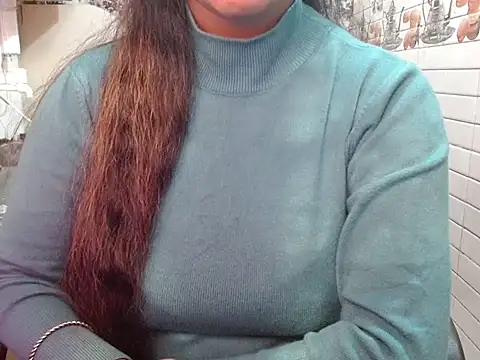 LovingPihu live sex cam