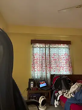 RavenKisses live sex cam