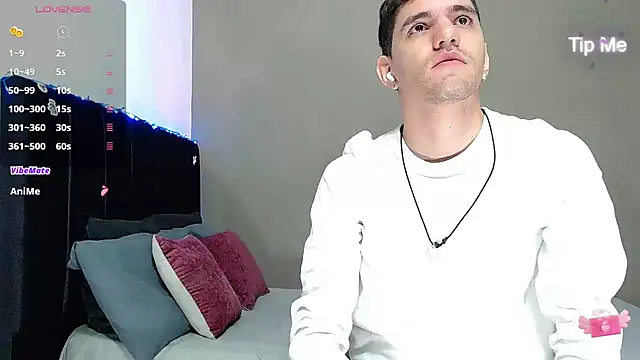 Matteo12_ live sex cam