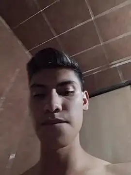 aispuro8505's cam snapshot