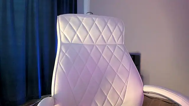 akura011 live sex cam