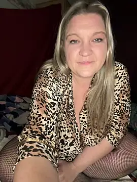 BustyGoddess6969's cam snapshot