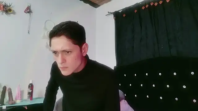 Tyler_cat live sex cam