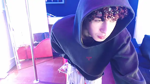 nova_salvatore live sex cam