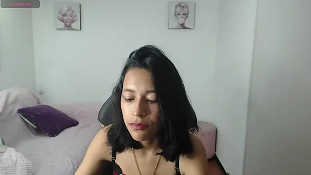 Kittie_nala_'s cam snapshot