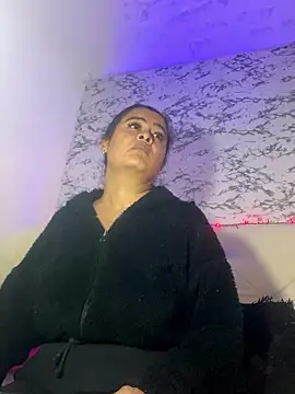 Lili__taylor live sex cam