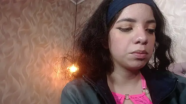 EmmaCowperr's cam snapshot