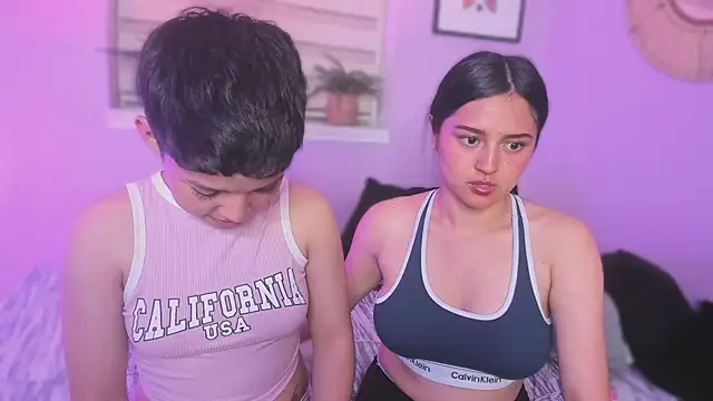 Auroraaa_527's cam snapshot