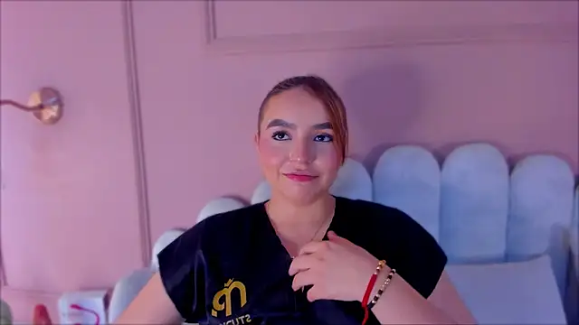 amber_price's cam snapshot