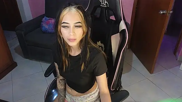 pinkygirl20's cam snapshot