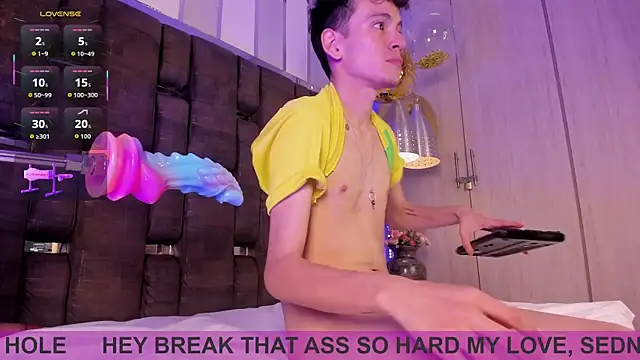 ValentinoMoreti live sex cam