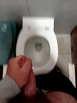 HairypapaK live sex cam