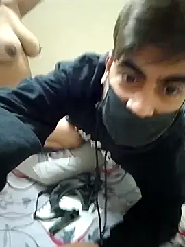 sexyyy_sonia's cam snapshot