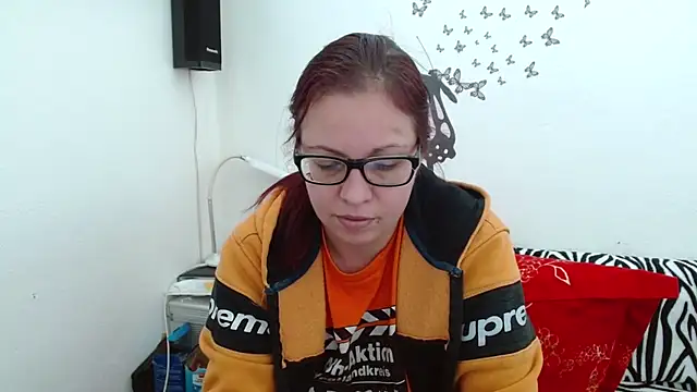 LadyHellene live sex cam