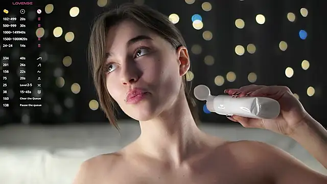 LettySlovacek live sex cam