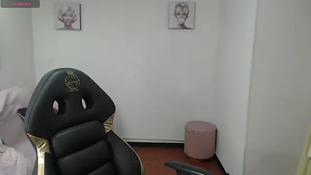 Kittie_nala_'s cam snapshot